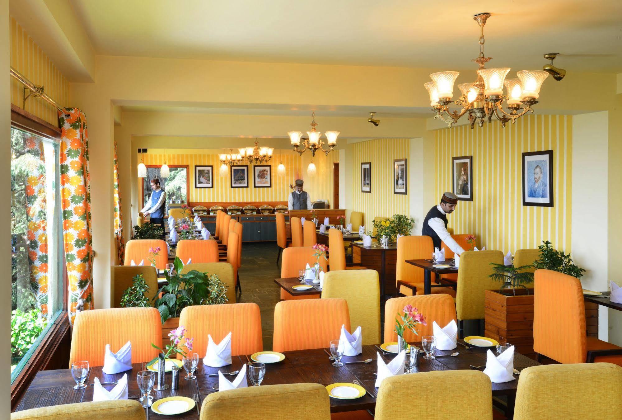 Honeymoon Inn Shimla Exteriör bild