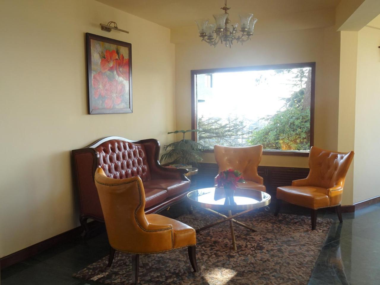 Honeymoon Inn Shimla Exteriör bild
